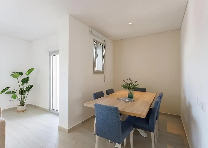 Serene Horizon - By Sch - D Апартаменты