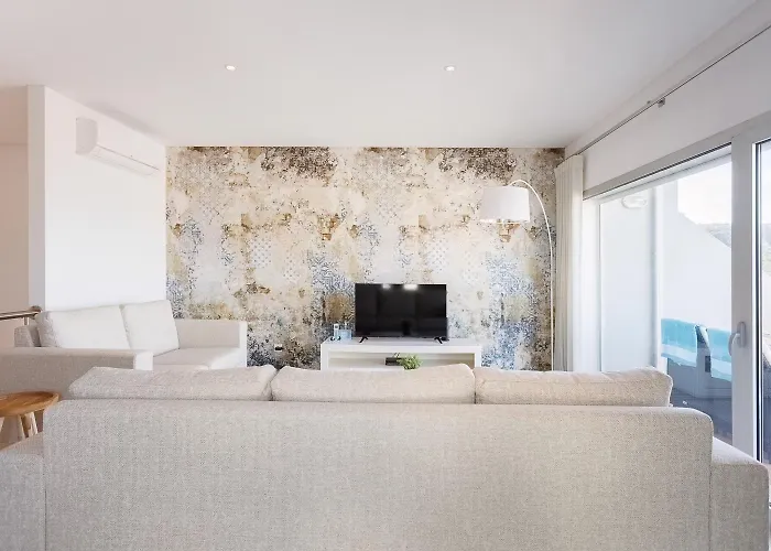 Serene Horizon - By Sch - D Апартаменты